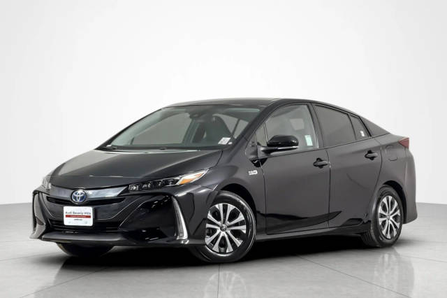 2021 Toyota Prius Prime LE FWD photo