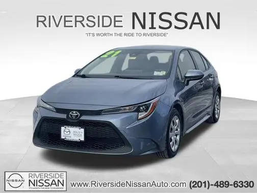 2021 Toyota Corolla LE FWD photo
