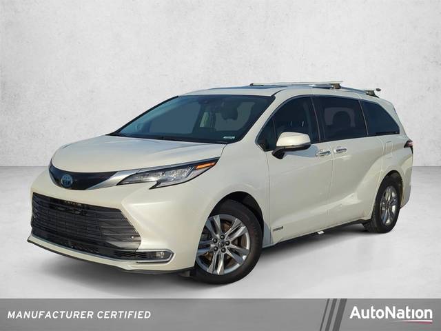 2021 Toyota Sienna Limited FWD photo