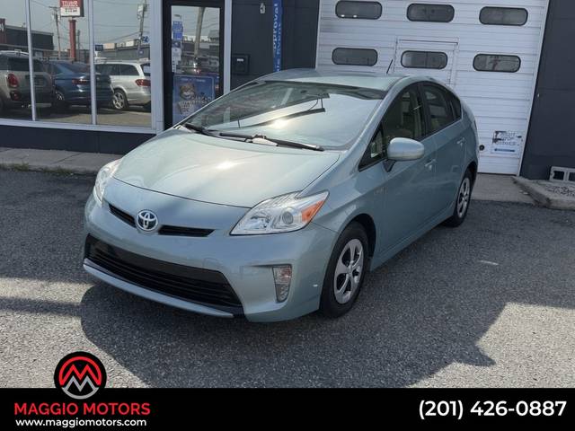 2015 Toyota Prius Three FWD photo