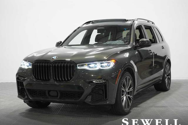 2021 BMW X7 M50i AWD photo