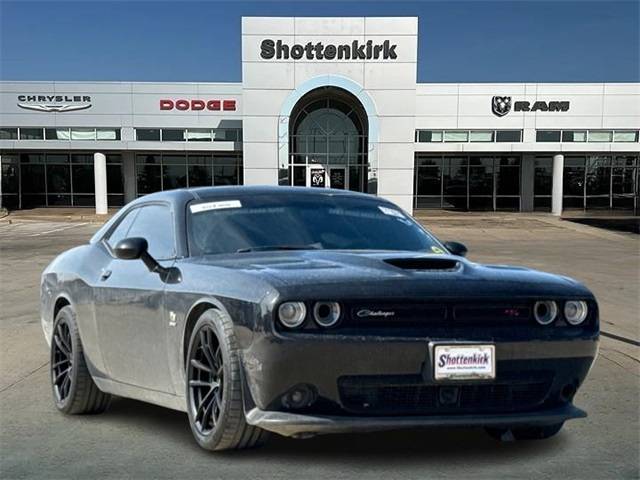2021 Dodge Challenger R/T Scat Pack RWD photo