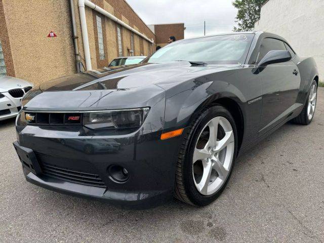 2015 Chevrolet Camaro LT RWD photo