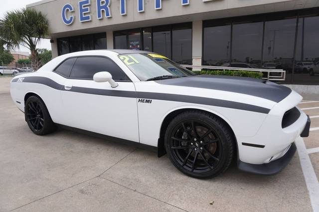 2021 Dodge Challenger R/T Scat Pack RWD photo