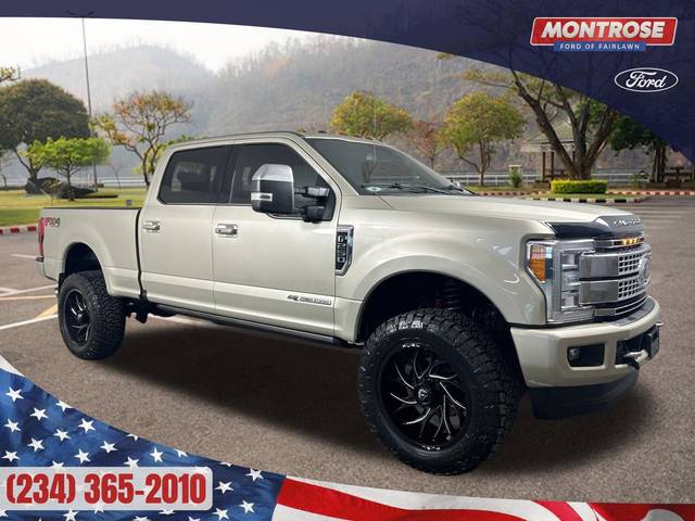 2017 Ford F-250 Super Duty Platinum 4WD photo