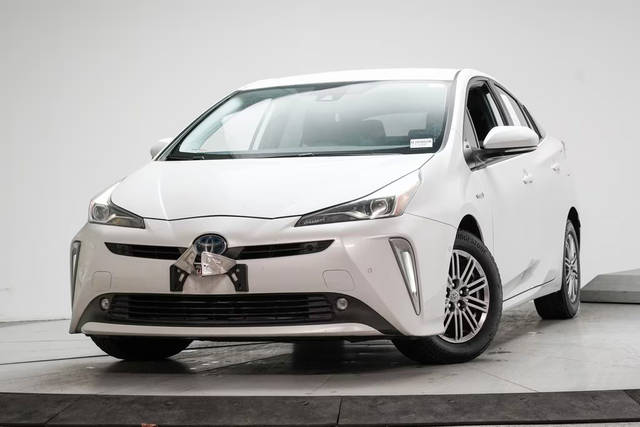 2021 Toyota Prius XLE AWD photo