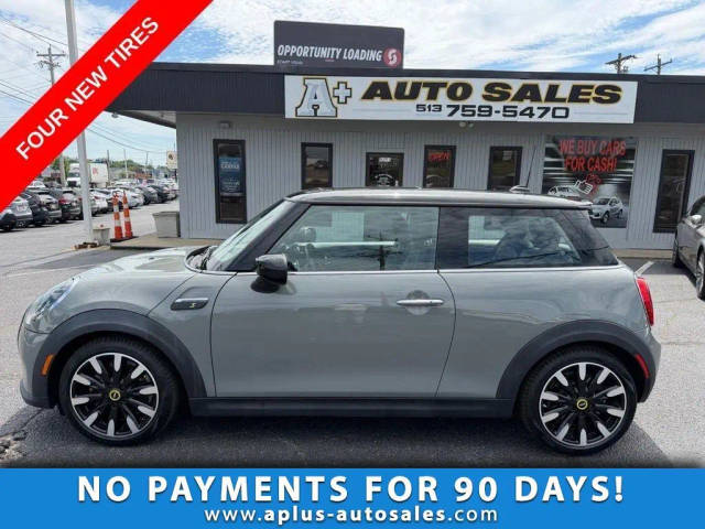2022 MINI Hardtop 2 Door Cooper SE FWD photo