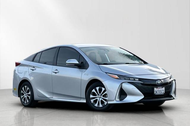 2021 Toyota Prius Prime XLE FWD photo