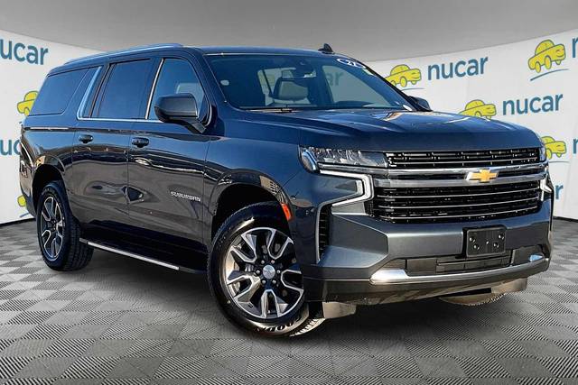 2021 Chevrolet Suburban LT 4WD photo