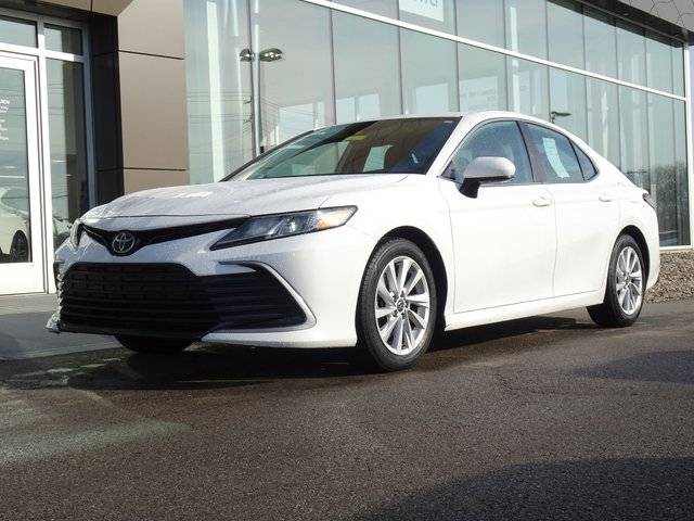 2021 Toyota Camry LE FWD photo