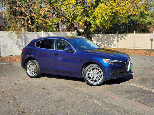 2021 Alfa Romeo Stelvio Ti AWD photo