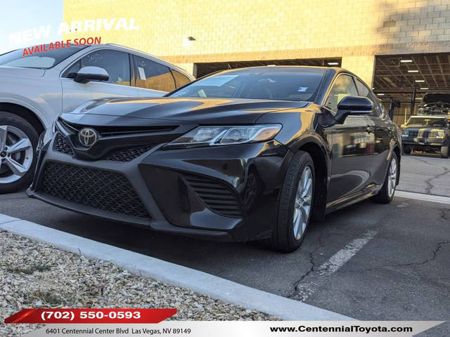 2019 Toyota Camry SE FWD photo