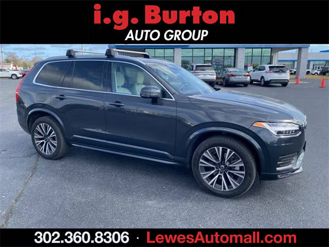 2021 Volvo XC90 Momentum AWD photo