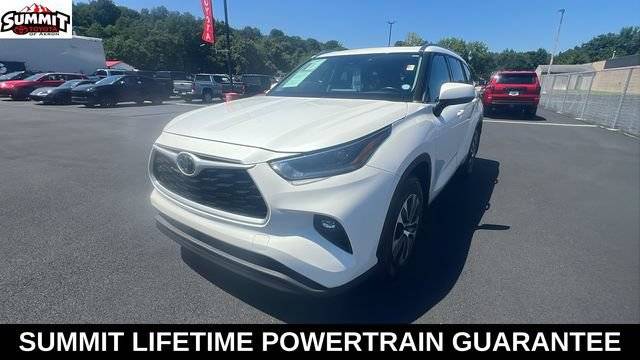 2021 Toyota Highlander XLE AWD photo