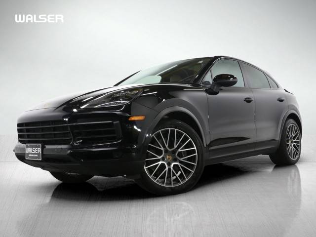 2021 Porsche Cayenne Coupe  AWD photo