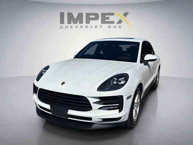 2021 Porsche Macan AWD photo