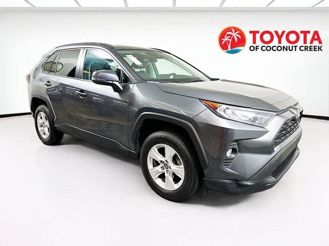 2021 Toyota RAV4 XLE FWD photo