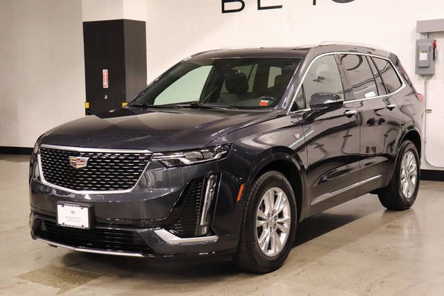 2021 Cadillac XT6 Luxury FWD photo