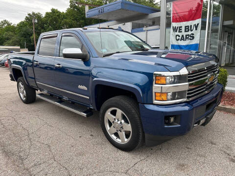 2015 Chevrolet Silverado 2500HD High Country 4WD photo