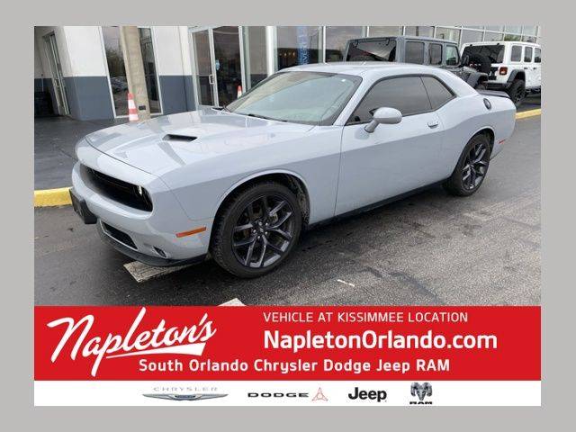 2021 Dodge Challenger SXT RWD photo