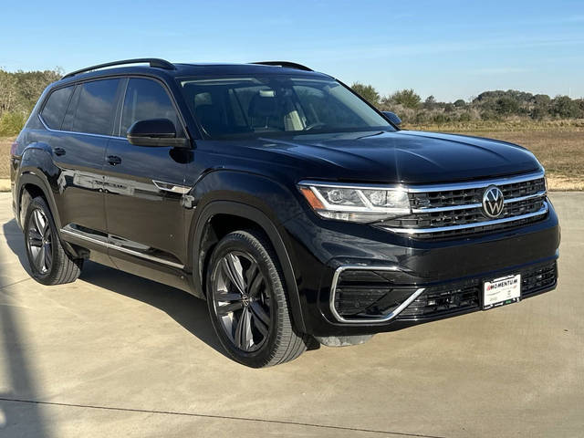 2021 Volkswagen Atlas 3.6L V6 SE w/Technology R-Line FWD photo