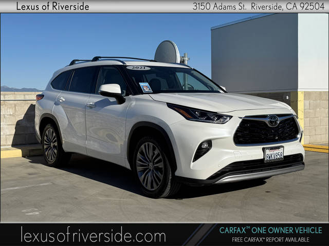 2021 Toyota Highlander Platinum FWD photo
