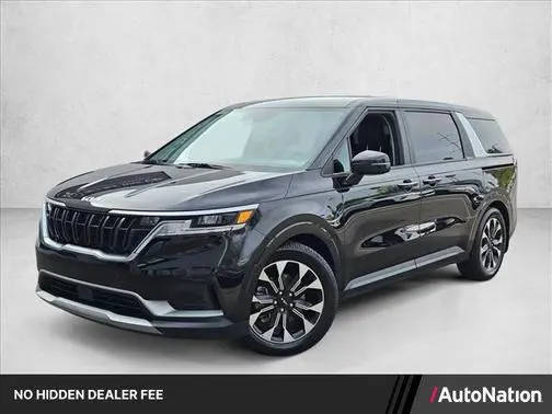 2022 Kia Carnival EX FWD photo