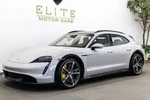 2021 Porsche Taycan Turbo S AWD photo