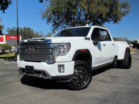 2021 GMC Sierra 3500HD Denali 4WD photo
