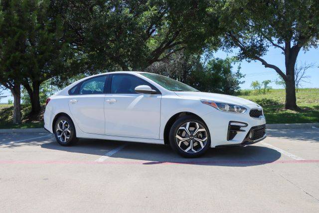 2021 Kia Forte LXS FWD photo