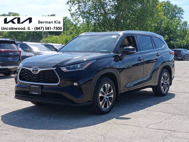 2021 Toyota Highlander XLE AWD photo
