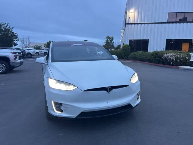 2020 Tesla Model X Long Range AWD photo