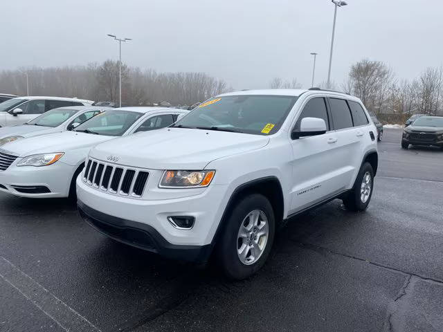 2015 Jeep Grand Cherokee Laredo 4WD photo