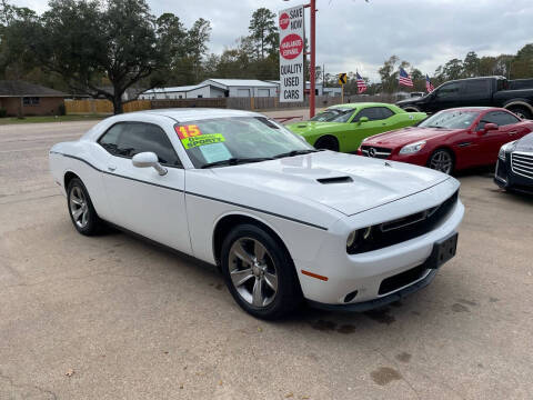 2015 Dodge Challenger SXT RWD photo