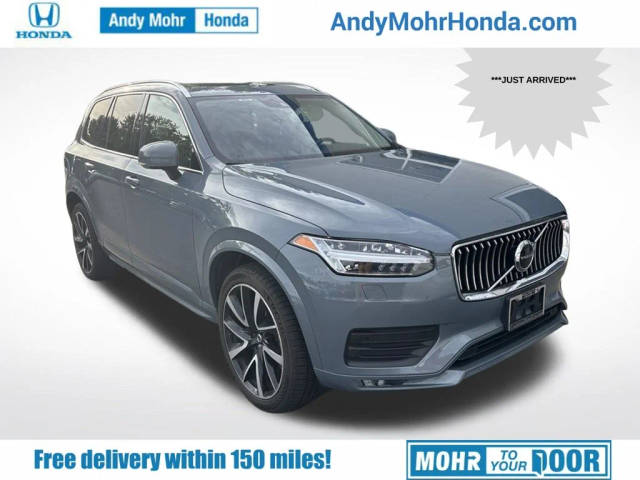 2021 Volvo XC90 Momentum AWD photo