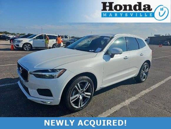 2021 Volvo XC60 Momentum AWD photo