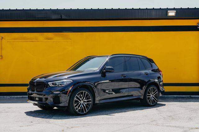 2021 BMW X5 M50i AWD photo