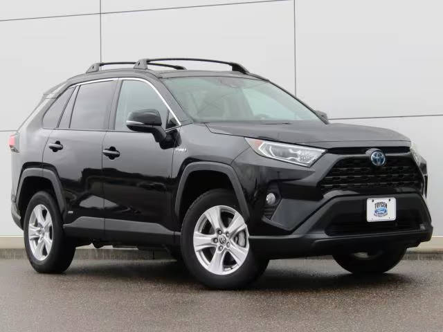 2021 Toyota RAV4 Hybrid XLE AWD photo