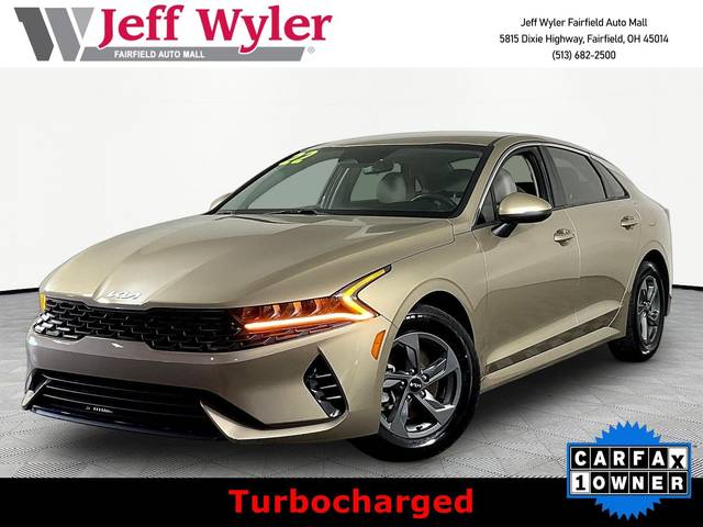 2022 Kia K5 LXS FWD photo