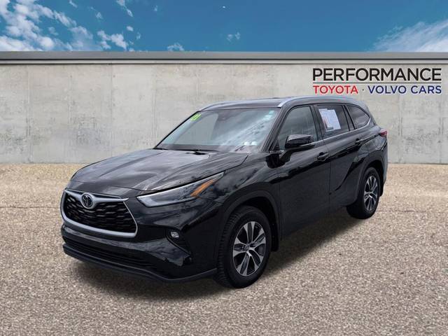 2021 Toyota Highlander XLE AWD photo