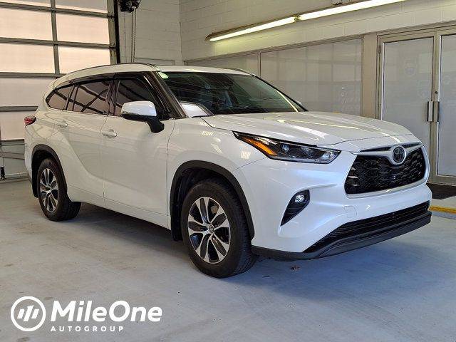 2021 Toyota Highlander XLE AWD photo