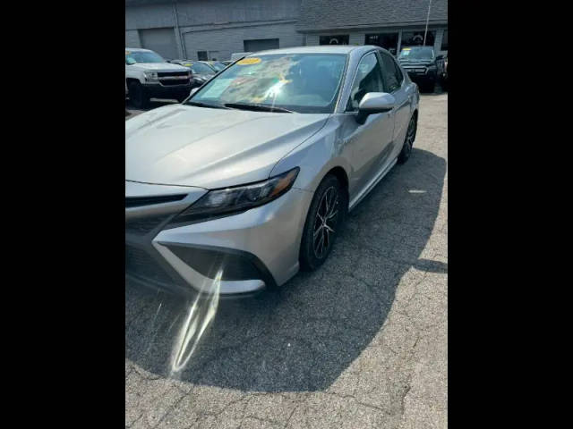 2021 Toyota Camry Hybrid SE FWD photo