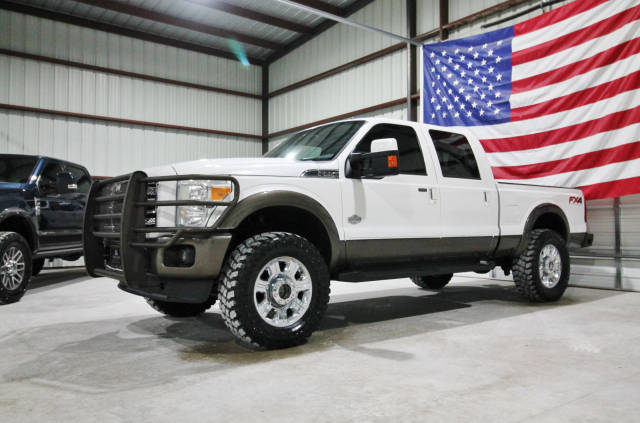 2015 Ford F-250 Super Duty Platinum 4WD photo