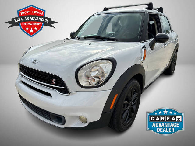 2015 MINI Countryman S FWD photo