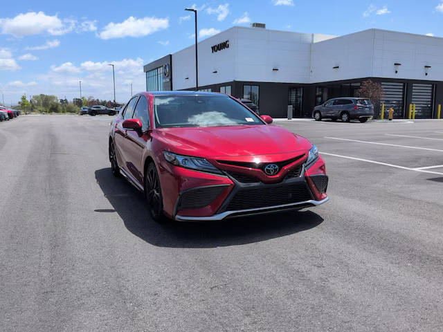 2021 Toyota Camry XSE FWD photo