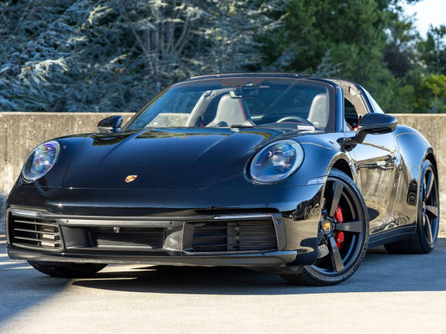 2021 Porsche 911 4S AWD photo