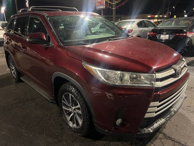 2017 Toyota Highlander XLE AWD photo