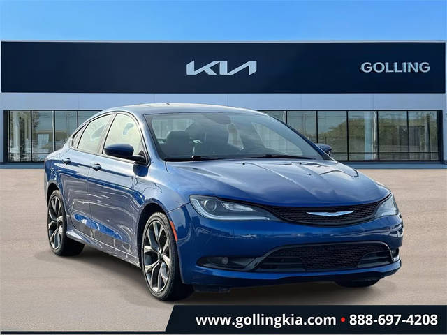 2015 Chrysler 200 S FWD photo