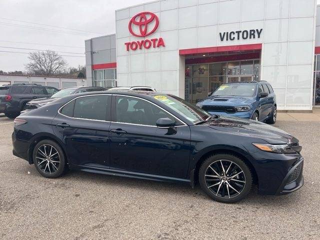 2021 Toyota Camry SE FWD photo