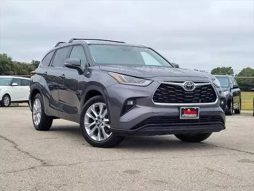 2021 Toyota Highlander Limited FWD photo